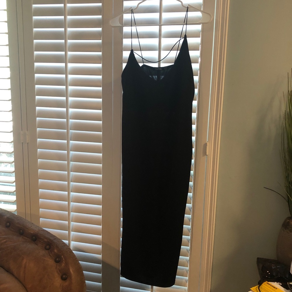 🎉5 for $25 sale🎉 cute strappy black bodycon